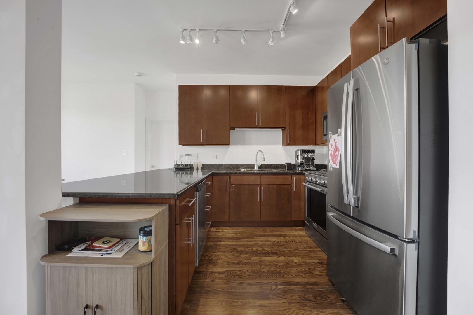 1150 West 15th Street, Unit 401 Chicago, IL 60608 - Photo 6 of 22