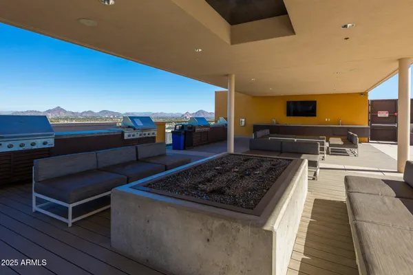 $2,150 | 100 West Portland Street, Unit 505, Phoenix, AZ 85003