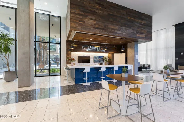 $2,150 | 100 West Portland Street, Unit 505, Phoenix, AZ 85003