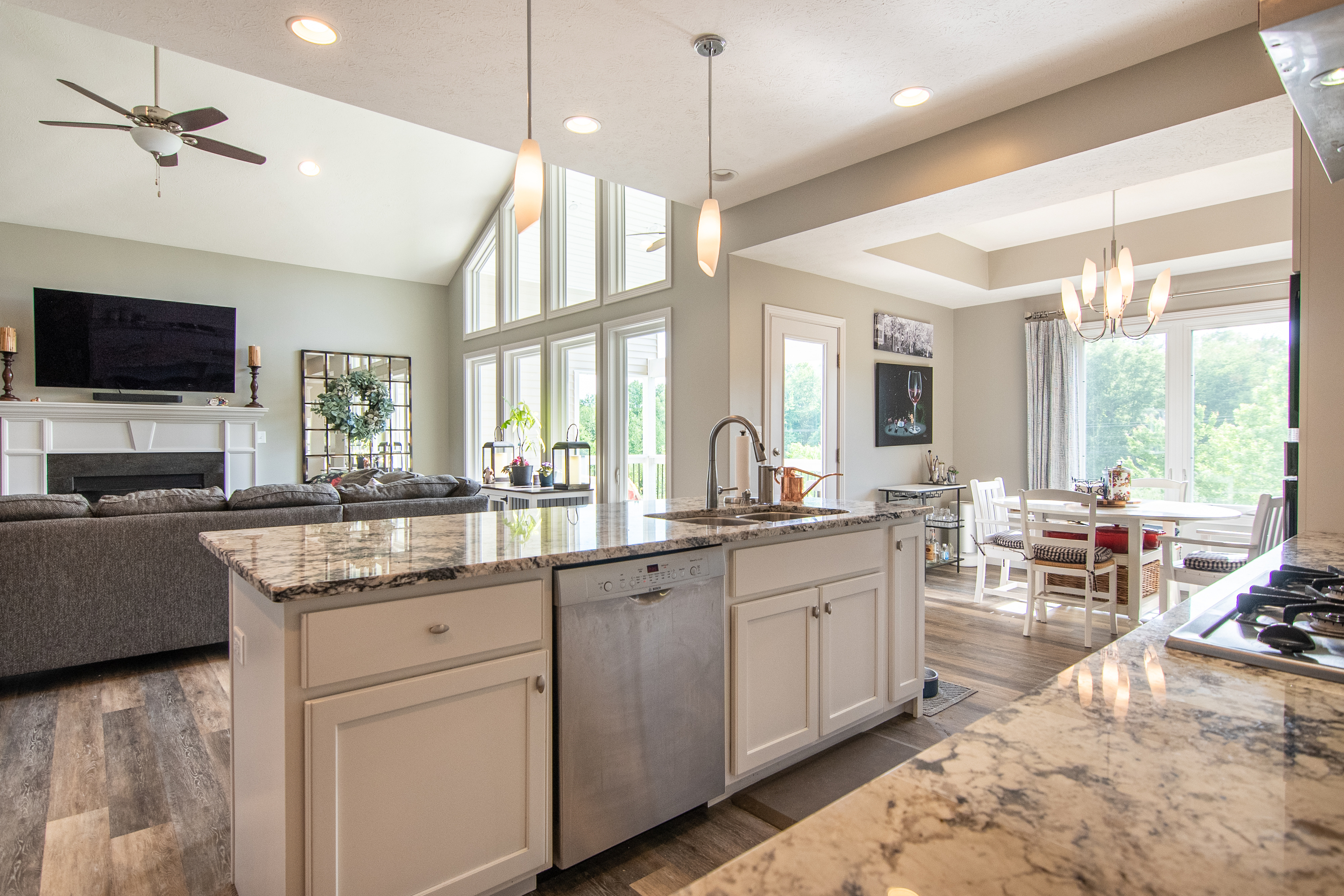 1512 Maple Ridge Court Columbus, IN 47201 - Photo 12 of 33 Gallery Image 12