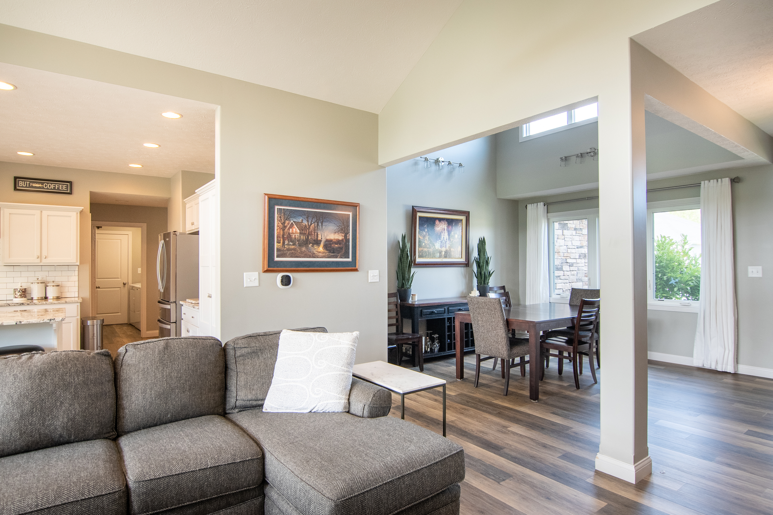 1512 Maple Ridge Court Columbus, IN 47201 - Photo 6 of 33 Gallery Image 6