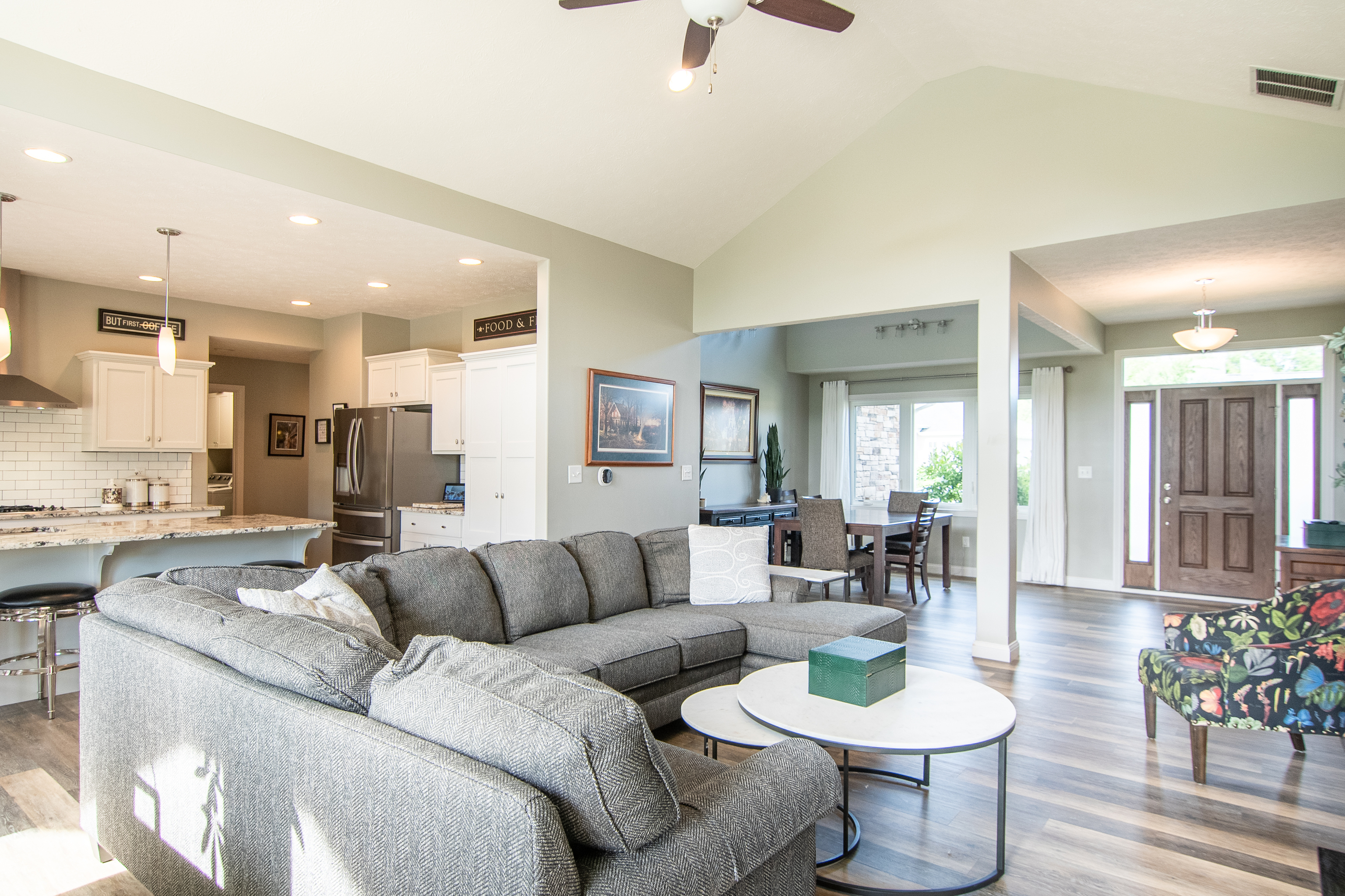 1512 Maple Ridge Court Columbus, IN 47201 - Photo 7 of 33 Gallery Image 7