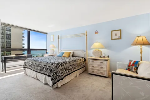 $599,500 | 360 East Randolph Street, Unit 1208, Chicago, IL 60601
