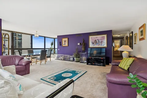 $599,500 | 360 East Randolph Street, Unit 1208, Chicago, IL 60601