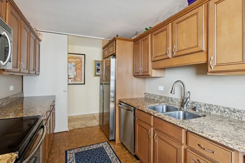 $599,500 | 360 East Randolph Street, Unit 1208, Chicago, IL 60601