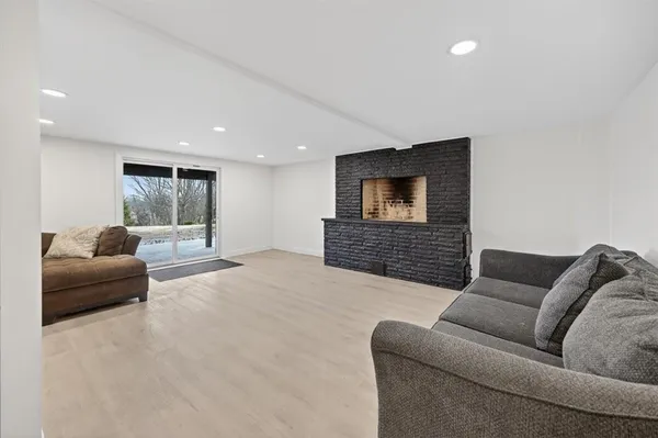 $729,900 | 3 Set N Sun Drive, Scituate, RI 02831