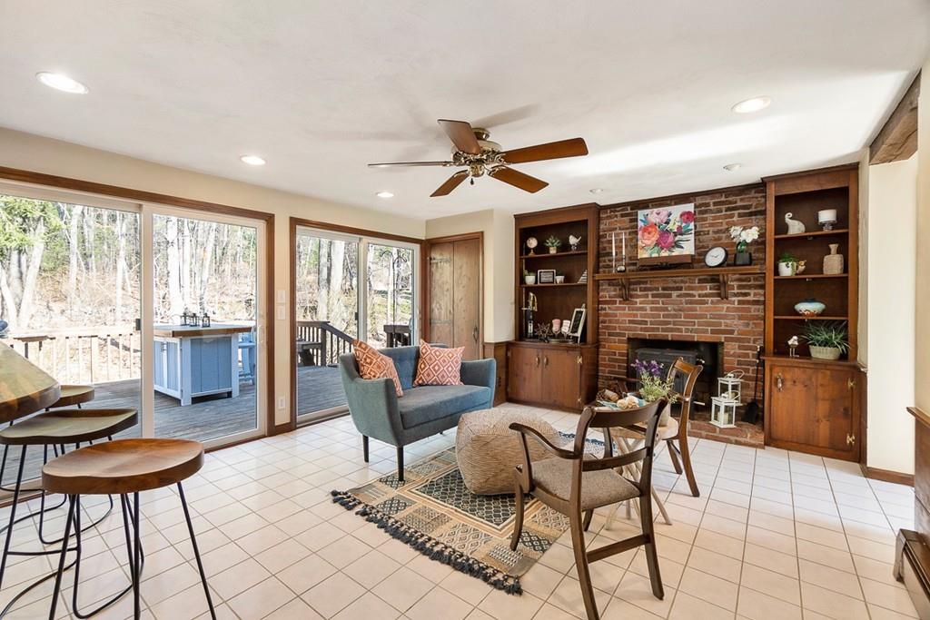 1 Pennock Road Chelmsford, MA 01824 - Photo 3 of 30