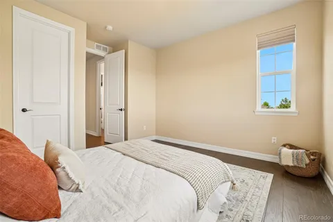 $875,000 | 26726 East Peakview Drive, Aurora, CO 80016