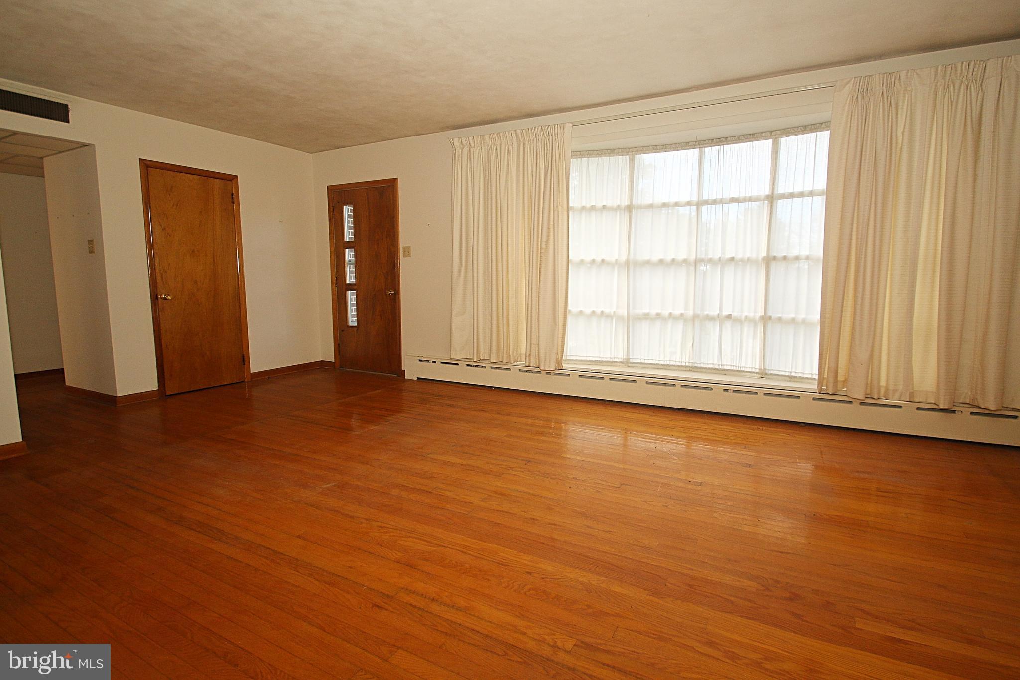 1348 Sheep Hill Road Pottstown, PA 19465 - Photo 4 of 21 Gallery Image 4