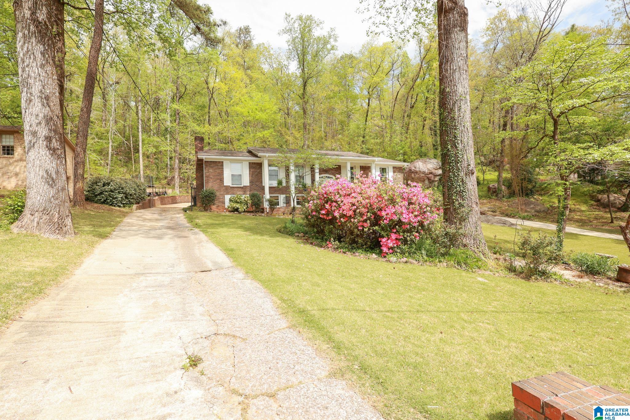 1624 Moss Rock Road Birmingham, AL 35226 - Photo 2 of 31