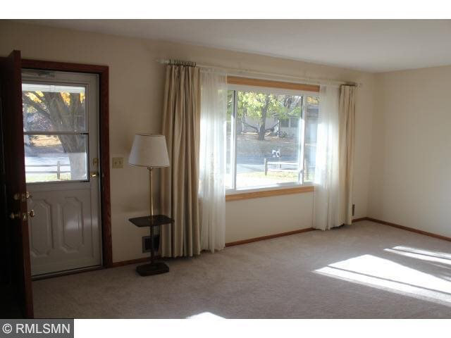 2291 Hillview Road Mounds View, MN 55112 - Photo 4 of 13
