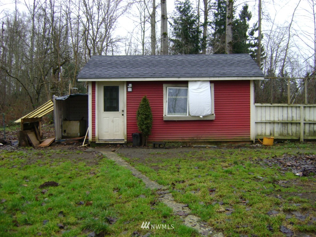 18616 102nd Avenue Southeast Renton, WA 98055 - Photo 8 of 12 Gallery Image 8