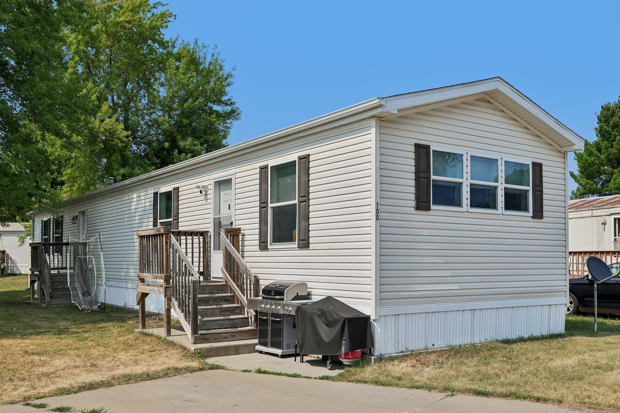 100 Crimson Drive Reedsburg, WI 53959 - Photo 2 of 31 Gallery Image 2