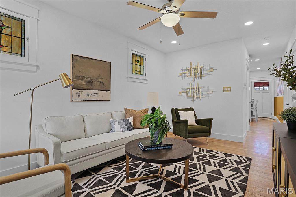 3953 Eiler Street St. Louis, MO 63116 - Photo 3 of 22