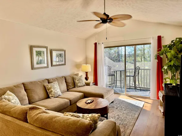 $235,000 | 366 Pinehurst Lane, Unit 13I, Pawleys Island, SC 29585