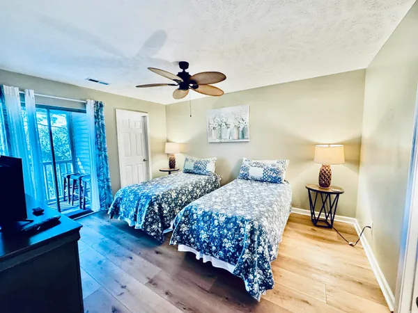 $235,000 | 366 Pinehurst Lane, Unit 13I, Pawleys Island, SC 29585