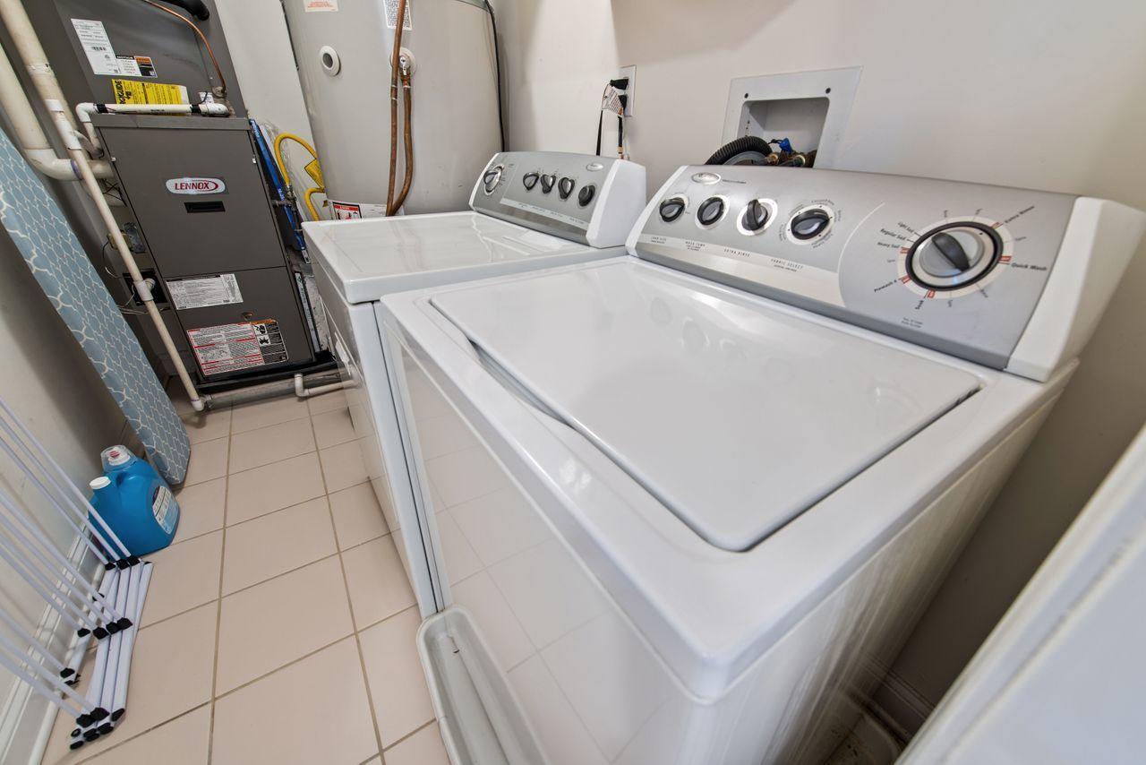 501 Abby Road Middletown, NJ 07748 - Photo 33 of 36 a utility room with dryer and washer