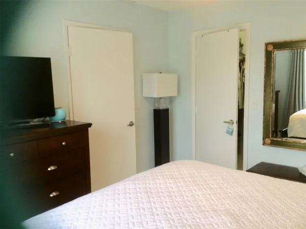 $2,500 | Undisclosed Address, Pompano Beach, FL 33069