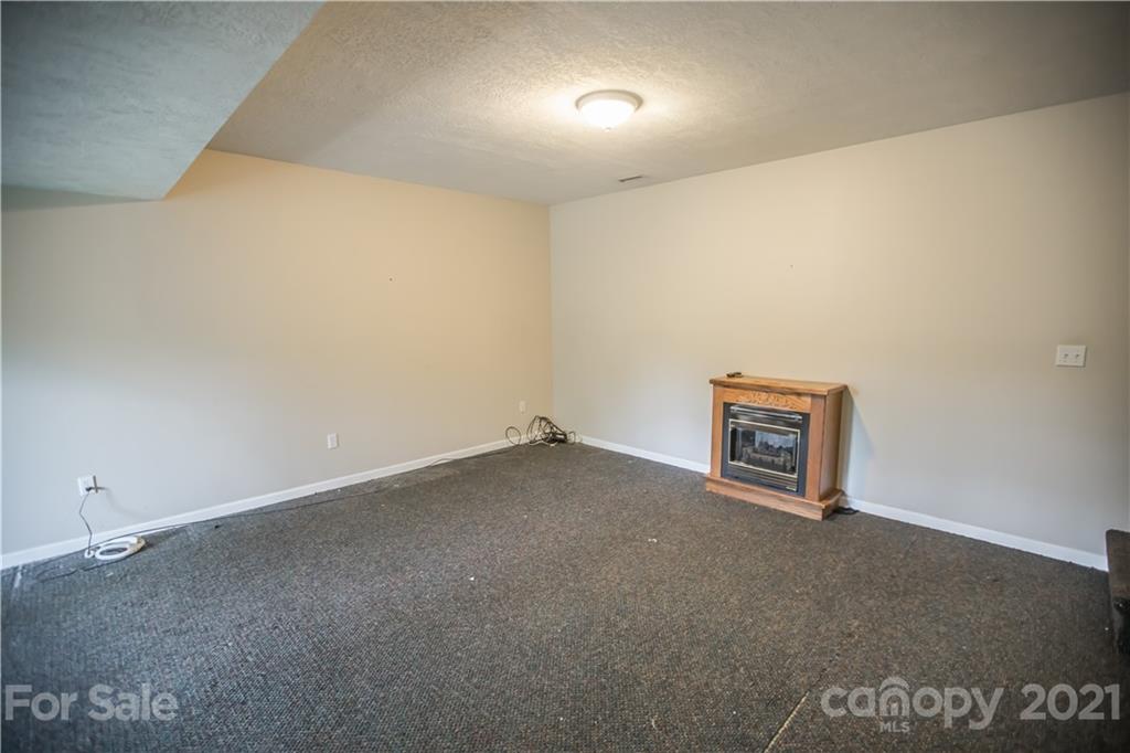 685 Gallimore Road, Unit LO1 Flat Rock, NC 28731 - Photo 27 of 43 Gallery Image 27