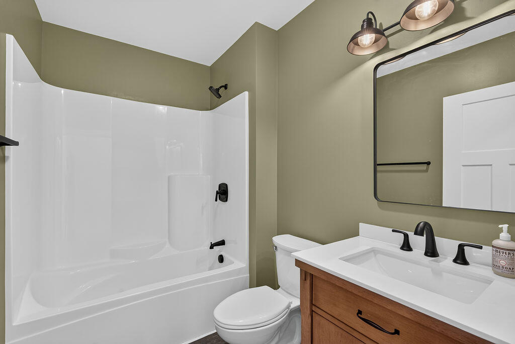 1431 Kennebec Road Hampden, ME 04444 - Photo 27 of 64 DSC02320