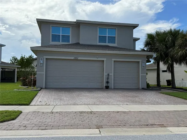 $530,000 | 1201 Northwest Leonardo Circle, Port St. Lucie, FL 34986