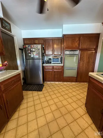 a room with a washing machine