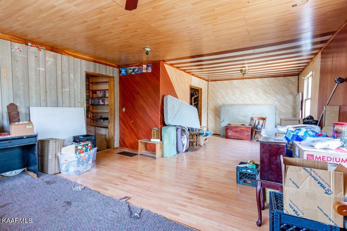 91 Dustin Road Spring City, TN 37381 - Photo 11 of 28 Dustin 12 (Medium)