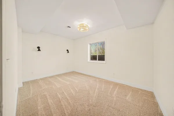 $299,900 | 1235 Winifred Street, Jackson, MI 49202