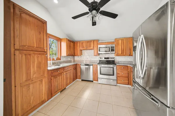 $299,900 | 1235 Winifred Street, Jackson, MI 49202