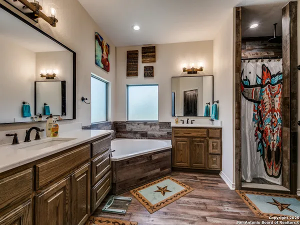 $849,000 | 6451 Bluntzer Road, Jourdanton, TX 78026