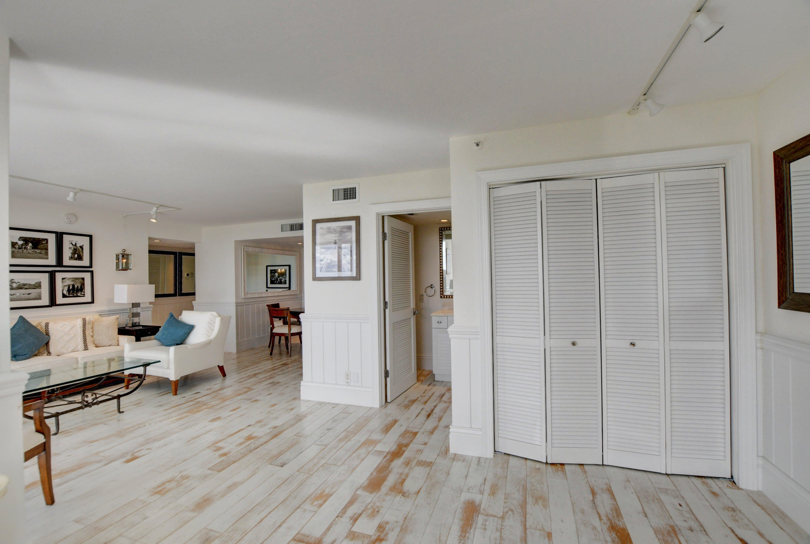 7738 Lakeside Boulevard, Unit 386 Boca Raton, FL 33434 - Photo 8 of 31 second bedroom