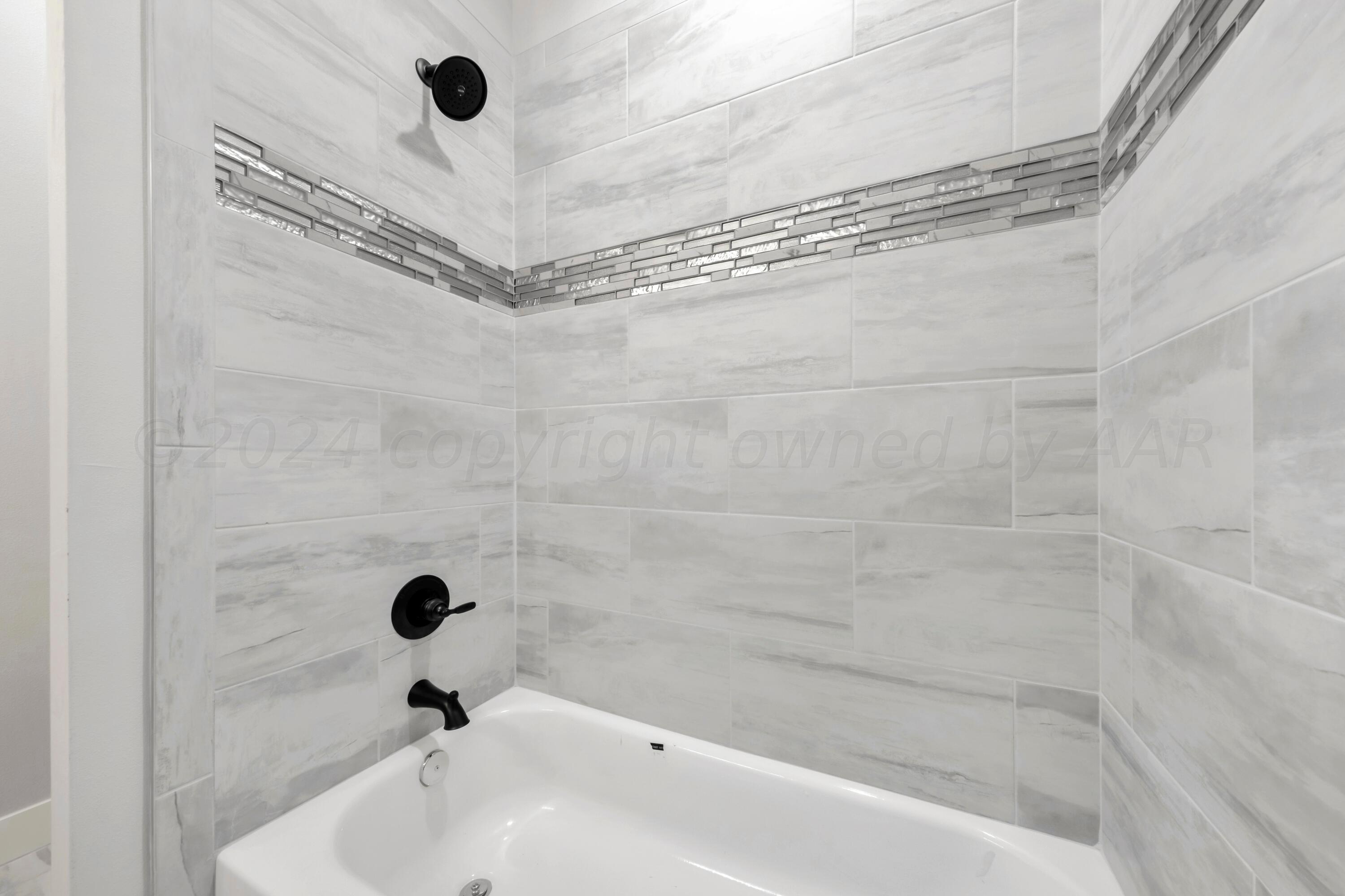 13801 Sampson Road Amarillo, TX 79119 - Photo 29 of 40 Bathroom 2