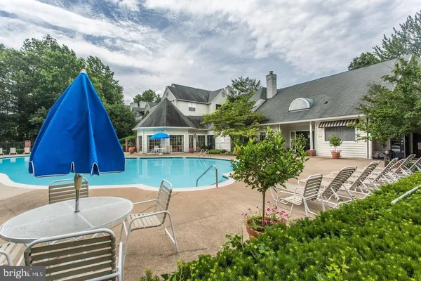 $1,850 | 3916 Penderview Drive, Unit 426, Fairfax, VA 22033