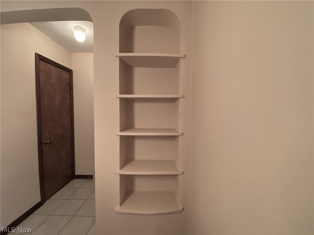 12820 West Pleasant Valley Road Parma, OH 44130 - Photo 10 of 35 Built-in Shelves