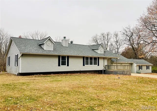$255,000 | 5511 Cedar Ridge Lane, Red Bud, IL 62278