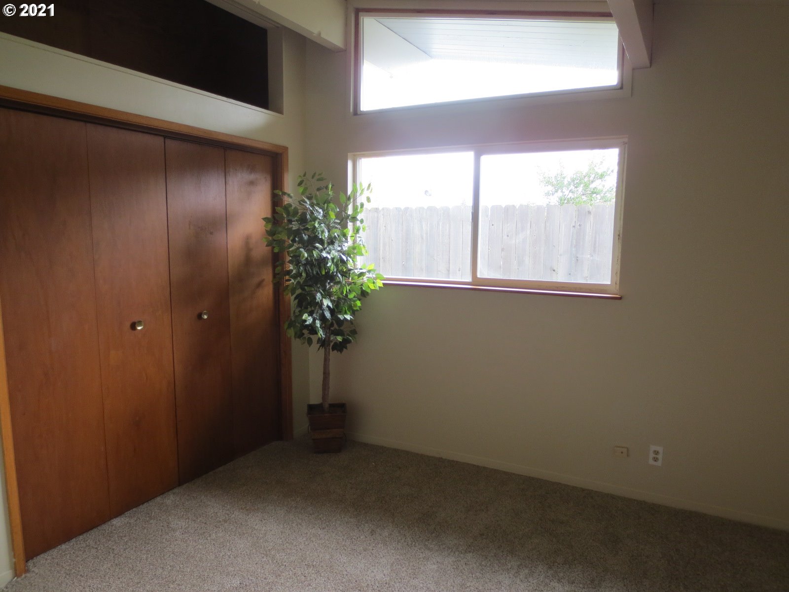 1235 1st Street Springfield, OR 97477 - Photo 14 of 32