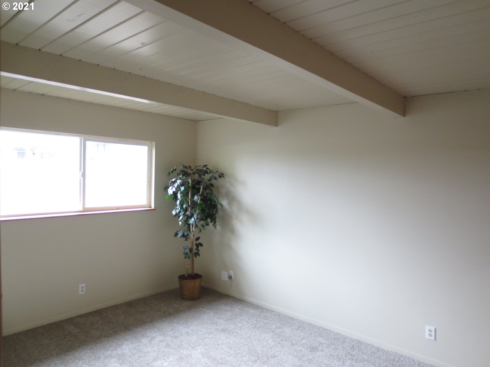 1235 1st Street Springfield, OR 97477 - Photo 17 of 32