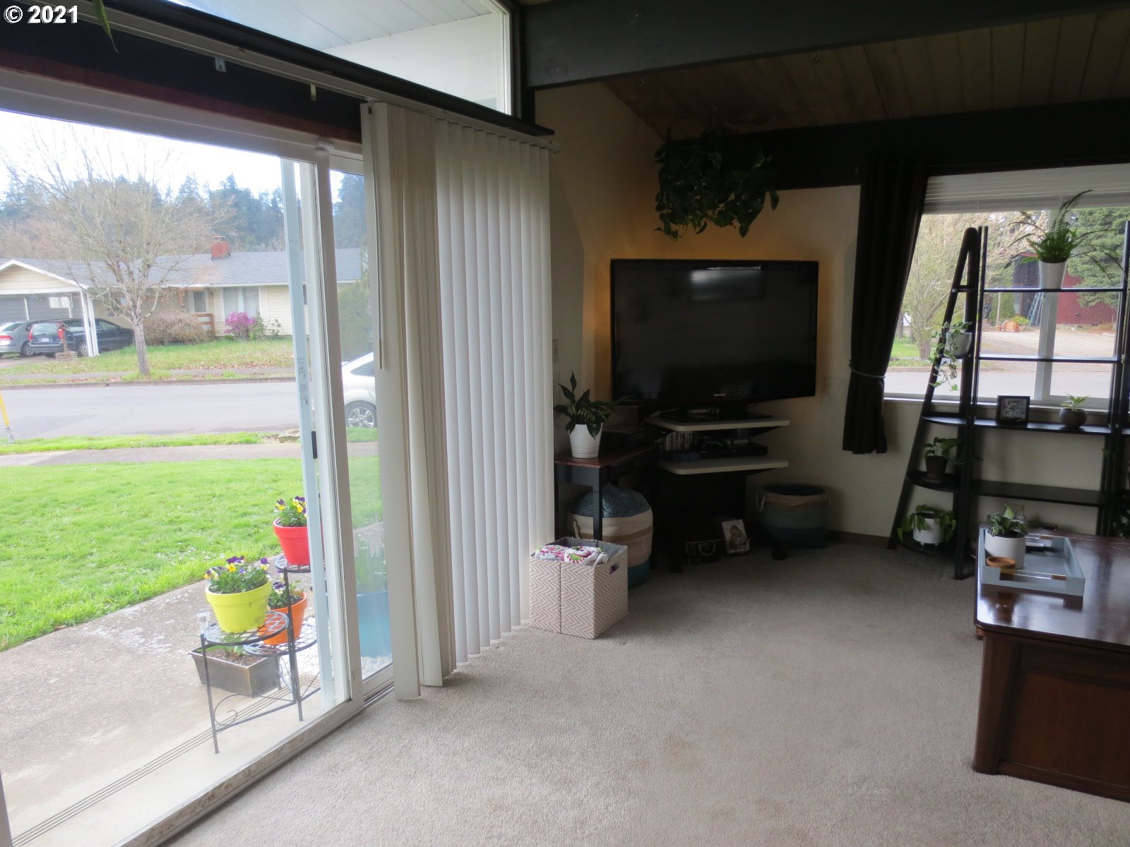1235 1st Street Springfield, OR 97477 - Photo 25 of 32