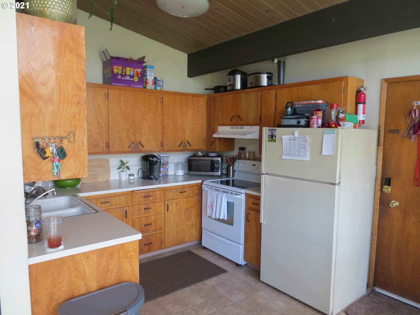 1235 1st Street Springfield, OR 97477 - Photo 28 of 32