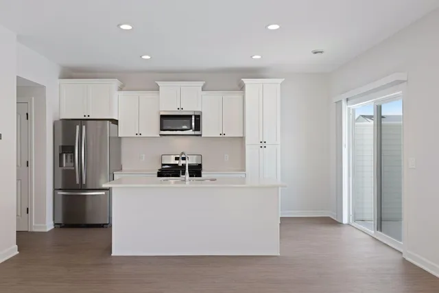 $345,000 | 628 Franklin Street, Roberts, WI 54023