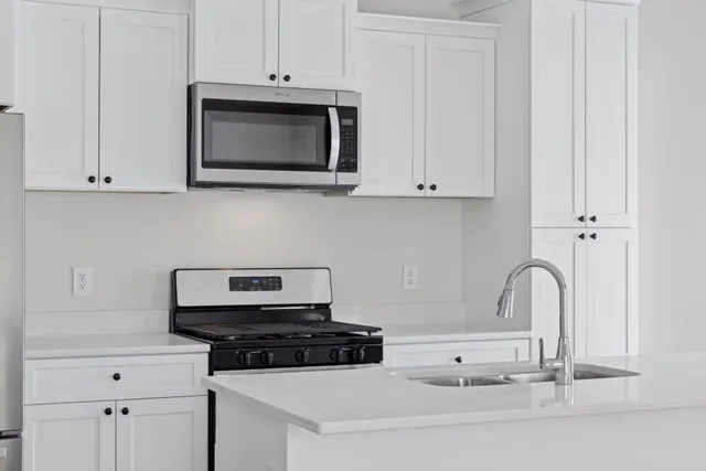 $345,000 | 628 Franklin Street, Roberts, WI 54023