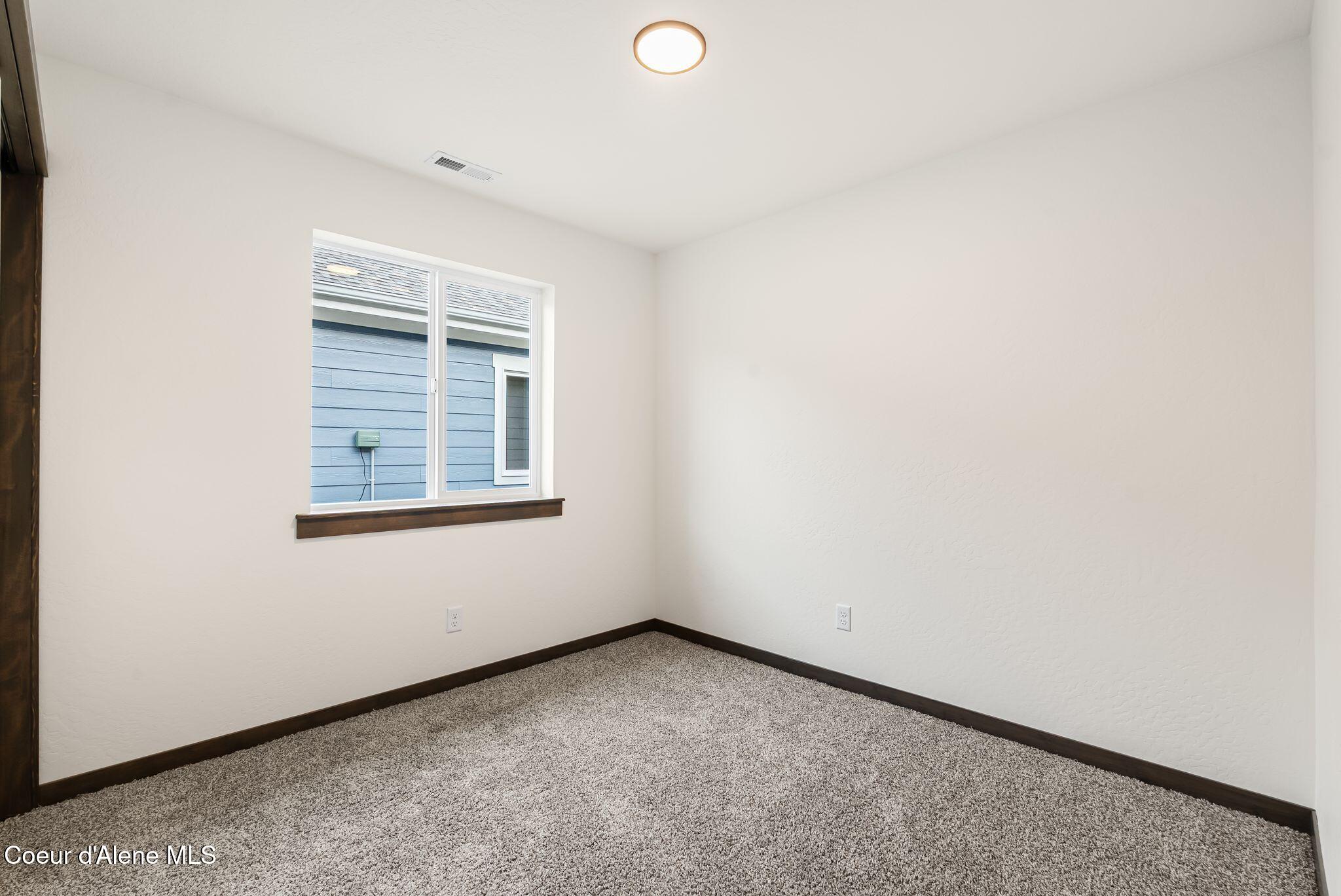 2302 Maverick Court Sandpoint, ID 83864 - Photo 16 of 32 19_DSC04837