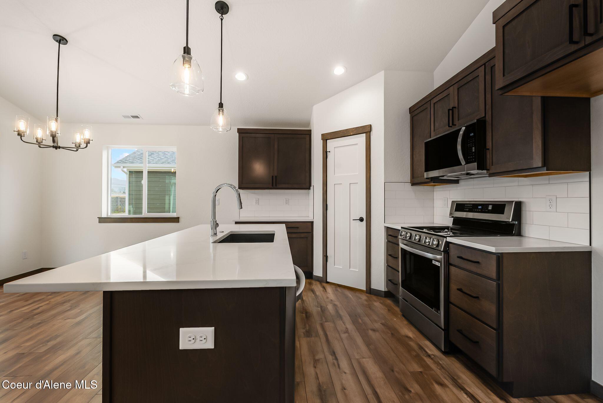 2302 Maverick Court Sandpoint, ID 83864 - Photo 6 of 32 9_DSC04782