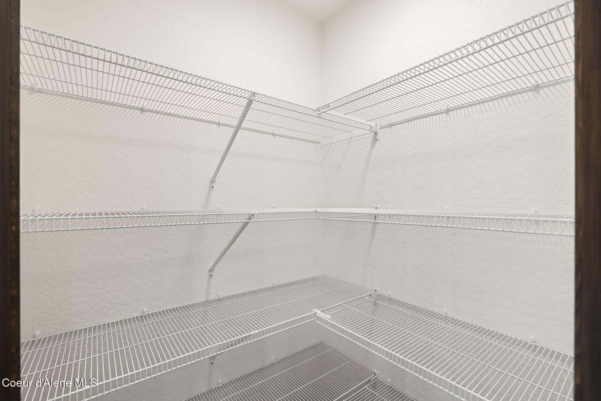 2302 Maverick Court Sandpoint, ID 83864 - Photo 7 of 32 10_DSC04792