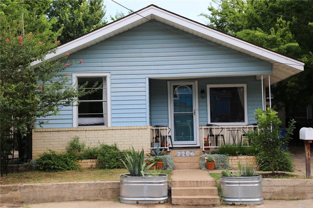 2204 Santa Rita Street Austin, TX 78702 - Photo 1 of 1 Gallery Image 1