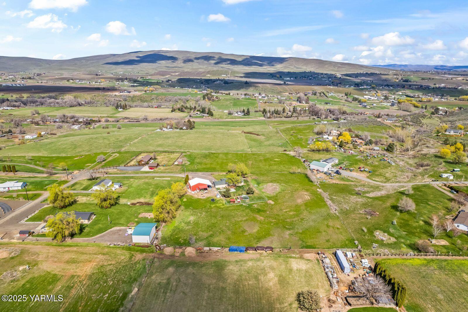 195 Rodgers Road Yakima, WA 98908 - Photo 40 of 43 a view of a city
