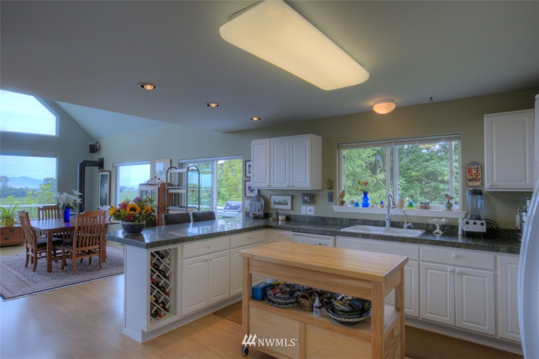16002 Colony Road Bow, WA 98232 - Photo 13 of 25 Gallery Image 13
