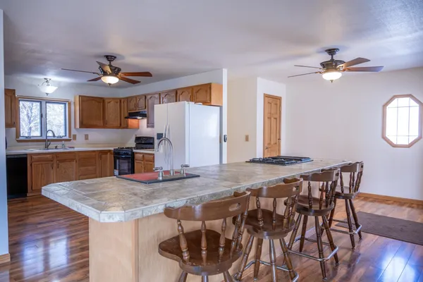 $370,000 | N10368 Queens Way, Necedah, WI 54646