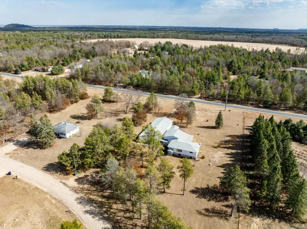 $370,000 | N10368 Queens Way, Necedah, WI 54646