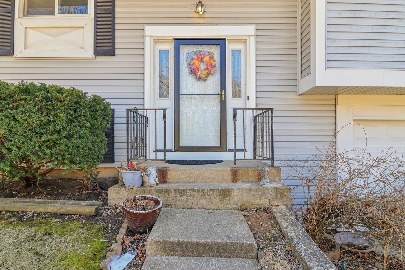 719 Manitou Street Cary, IL 60013 - Photo 4 of 33